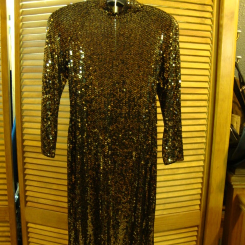 Beautiful Gold Sequin Cocktail Dress